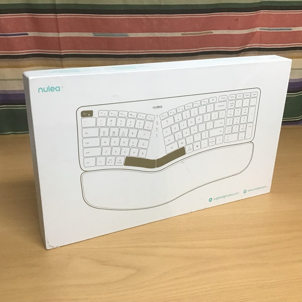 Nulea RT05 Wireless Ergonomic Keyboard Split Keyboard with Wrist Rest USB-C C...